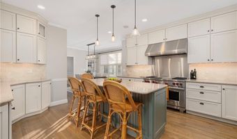 5 Morgan Ct, Lincoln, RI 02865