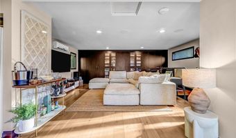 4060 Harclare Ln, Encino, CA 91436
