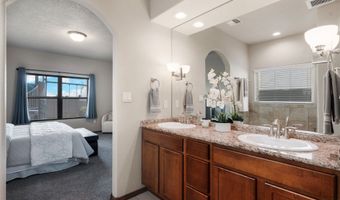 8700 Desert Finch Ln, Albuquerque, NM 87122