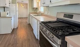 416 Raisin River Dr, Adrian, MI 49221