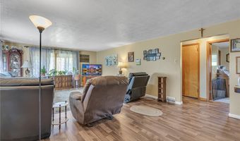 2404 Calvert St, Aliquippa, PA 15001