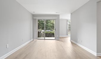 8316 TOBIN Rd 8316-11, Annandale, VA 22003