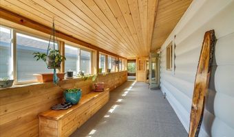 1069 W PLAINS Rd, Cheyenne, WY 82009