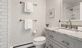 444 Middle Rd, Boxborough, MA 01719