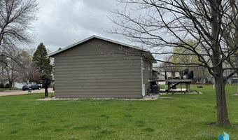 304 Randall Ave, Marion, SD 57043