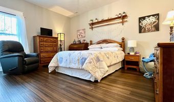 805 Spyglass Hill Dr, Bedford, IN 47421