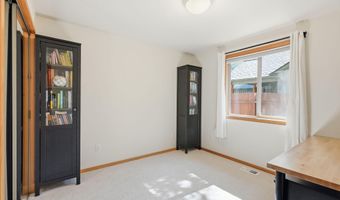 19905 Antler Point Dr, Bend, OR 97702