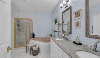 64 Symphony Ave, Bayville, NJ 08721