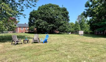 21101 CLARKSBURG Rd, Boyds, MD 20841