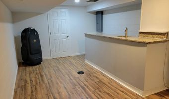 8201 Windcombe Blvd, Indianapolis, IN 46240