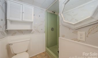 2150 Nc 80 Hwy, Bakersville, NC 28705