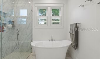 37 Park Sq S, Beaufort, SC 29907