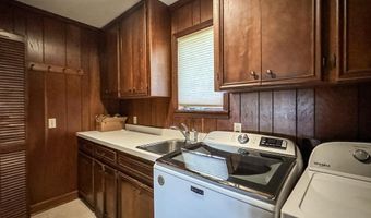 192 Ave B, Apalachicola, FL 32320