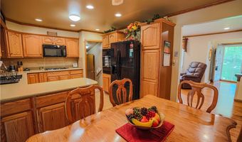 16011 Elbrook St NE, Alliance, OH 44601