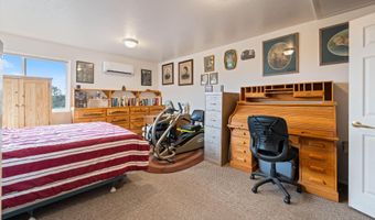 635 N Cougar Ln, Apple Valley, UT 84737