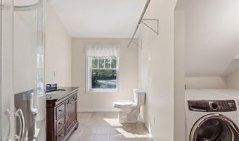 434 N Quidnessett Rd, North Kingstown, RI 02852