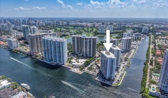 20515 E Country Club Dr 2048, Aventura, FL 33180