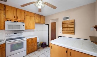 8628 Hillery Dr, Affton, MO 63123