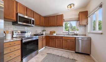 5975 Dover St, Arvada, CO 80004