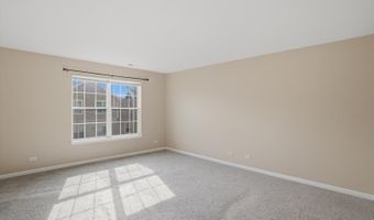 2720 N Greenwood Ave, Arlington Heights, IL 60004