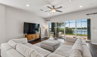 7223 HOURGLASS Dr, Apollo Beach, FL 33572