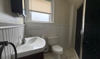 23 George St, Bangor, ME 04401