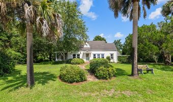 145 Bay Ave, Apalachicola, FL 32320