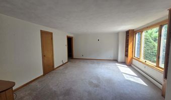 30 Smith St, Augusta, ME 04330