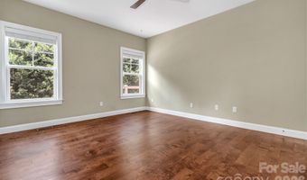 48 Asher Ln, Arden, NC 28704