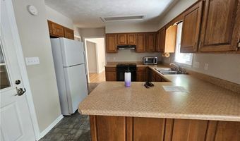 704 Midmar St, Aberdeen, NC 28315