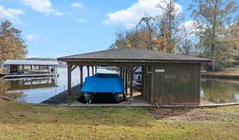 201 Lakeshore Dr, Eatonton, GA 31024