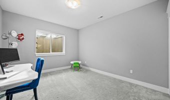 4401 Everest Cir, Ames, IA 50014