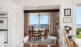 4 Mulberry Rd, Bristol, RI 02809