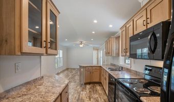 843 High St 14B, Candia, NH 03034