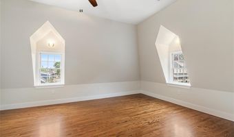 18 State St 5, Bristol, RI 02809