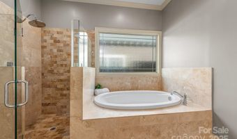 723 E 35th St, Charlotte, NC 28205