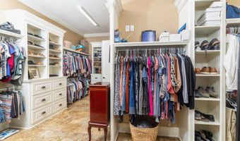 230 Eastwood Dr, Brandon, MS 39042