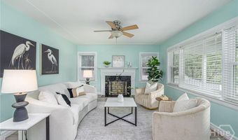 14 E 54th St, Savannah, GA 31405