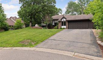 8312 140th Street Ct, Apple Valley, MN 55124
