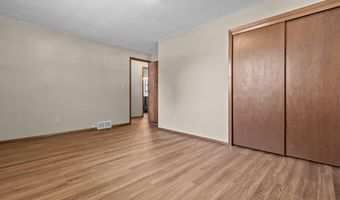 1636 S DRISCOLL St, Appleton, WI 54914