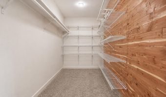 656 E Thornton Lake Dr NW, Albany, OR 97321