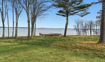 99 Dockside Ln, Belfast, ME 04915