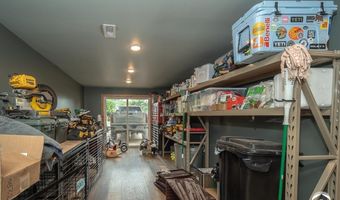364 E 1600 Rd, Baldwin City, KS 66006