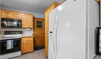 3945 8th Ave NW, Anoka, MN 55303