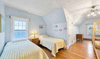 35 Benedict Rd, Bourne, MA 02532