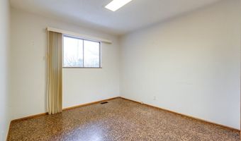 684 Sherwood Dr, Aurora, OH 44202