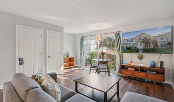 6575 OLD CARRIAGE Dr, Alexandria, VA 22315