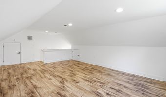 295 Coolidge Ave, Bayville, NJ 08721