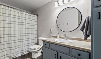 3333 N CASALOMA Dr 9, Appleton, WI 54913