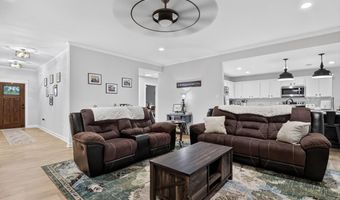 2040 Creekwood Cir, Bauxite, AR 72011